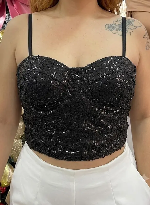 Crop top negro con lentejuelas - 1