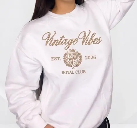 Polerón blanco con diseño Vintage Vibes - 1