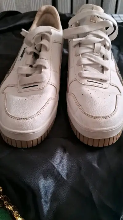 Zapatillas deportivas blancas Puma unisex - miniatura 1