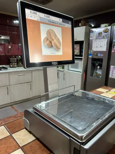 Balanza electrónica Dibal con pantalla táctil - miniatura 1