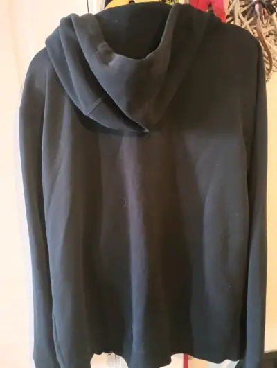 Polerón con capucha negro unisex - miniatura 1