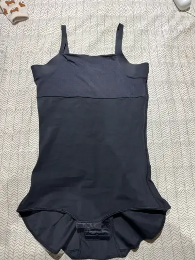Body faja negro de tirantes Leonisa - miniatura 1