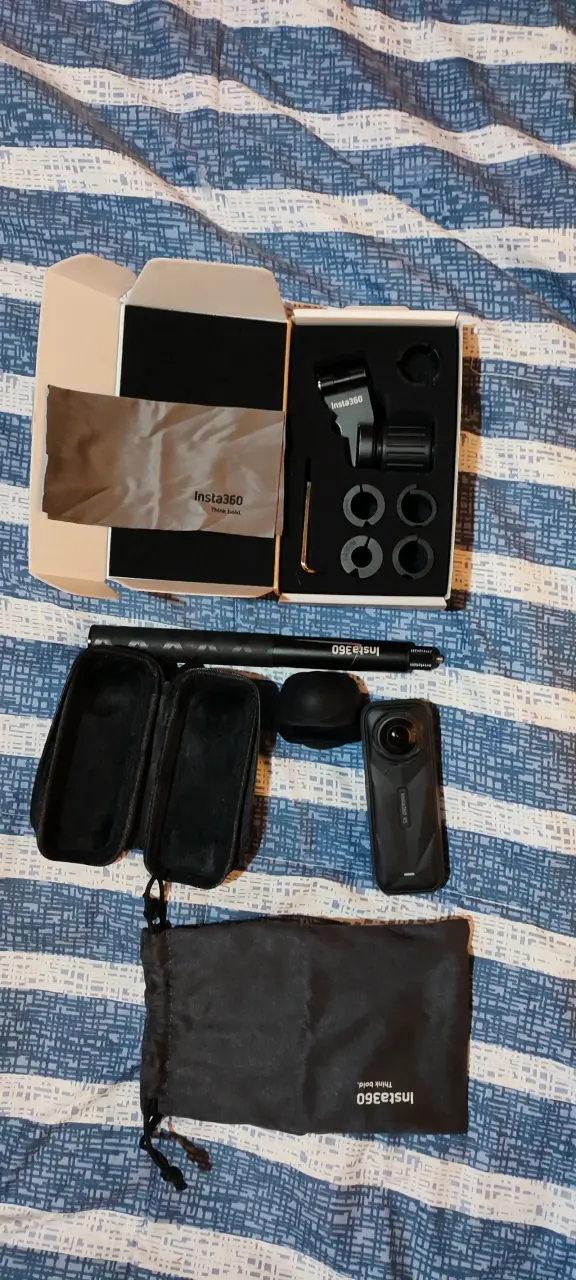 Cámara 360 Insta360 X3 con tarjeta SD 512GB - 6