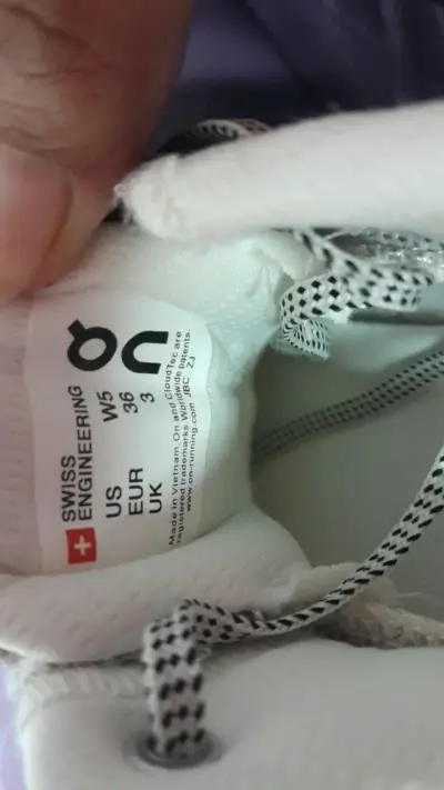 Zapatilla deportiva On UNISEX - miniatura 3