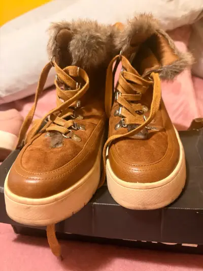 Botines de cuero beige para mujer - miniatura 3
