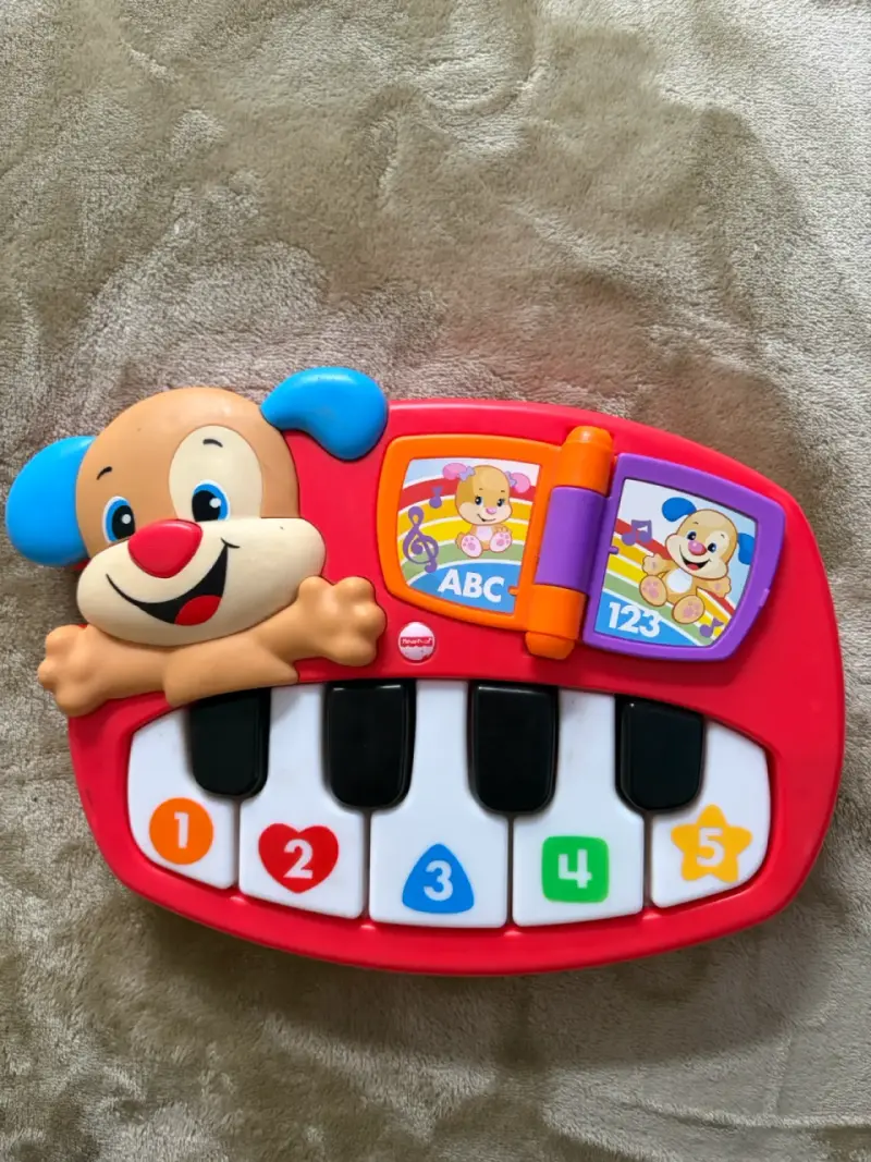 Piano educativo para niños Fisher-Price con luces - 1
