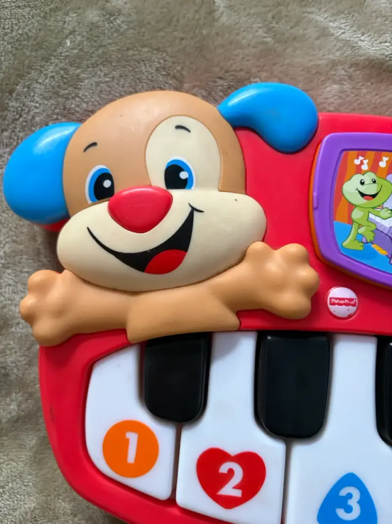 Piano educativo para niños Fisher-Price con luces - 3