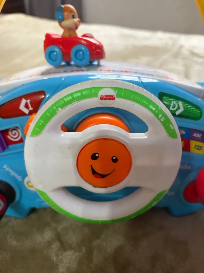 Volante de juguete interactivo Fisher-Price para niños - 3