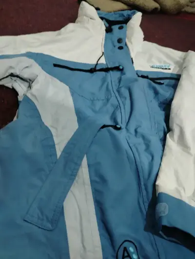 Chaqueta de esquí Husky Outdoor azul y blanca - miniatura 2