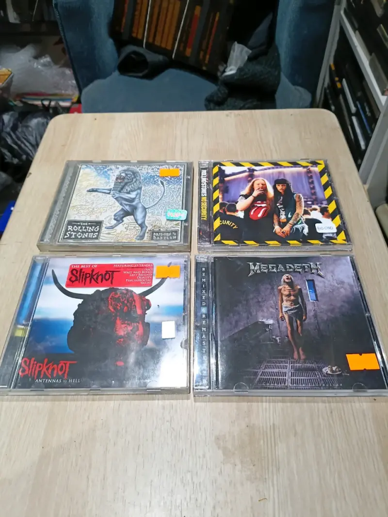 Colección de CDs de Rock y Metal: Slipknot, Rolling Stones, Megadeth - 1