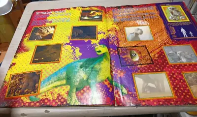 Álbum de Dinosaurios Disney Salo - miniatura 4