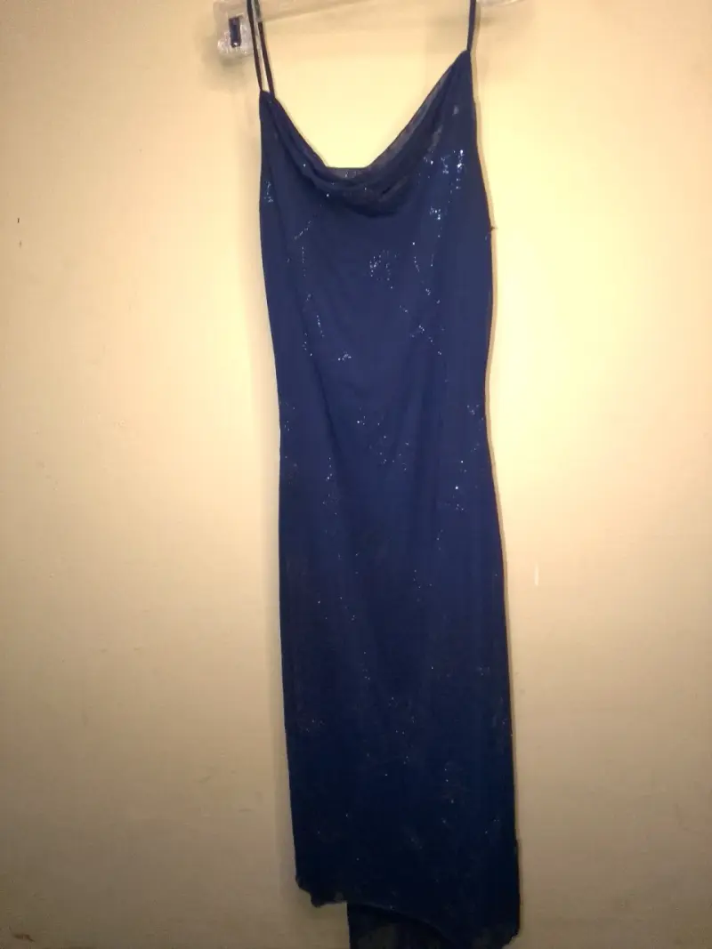 Vestido de noche azul con brillo - 2