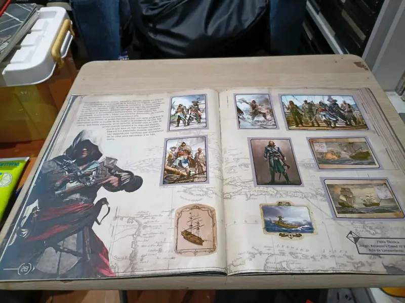 Álbum de colección Assassin's Creed con imágenes - 4