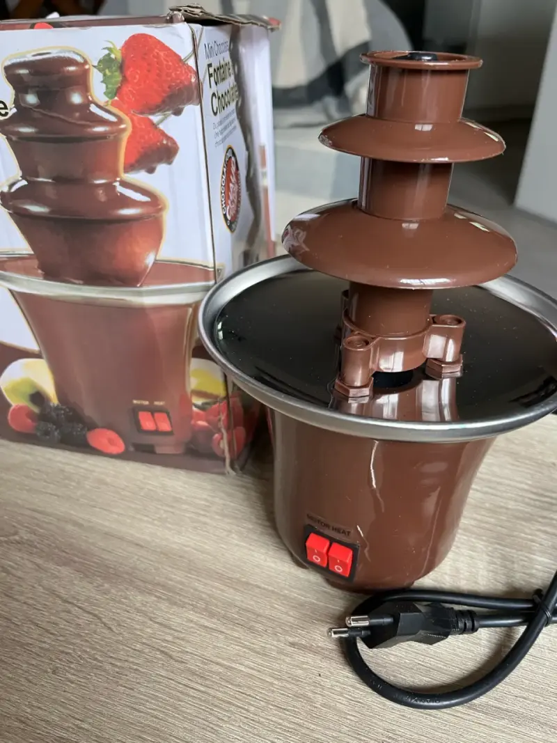 Fuente de Chocolate Mini Eléctrica - 1