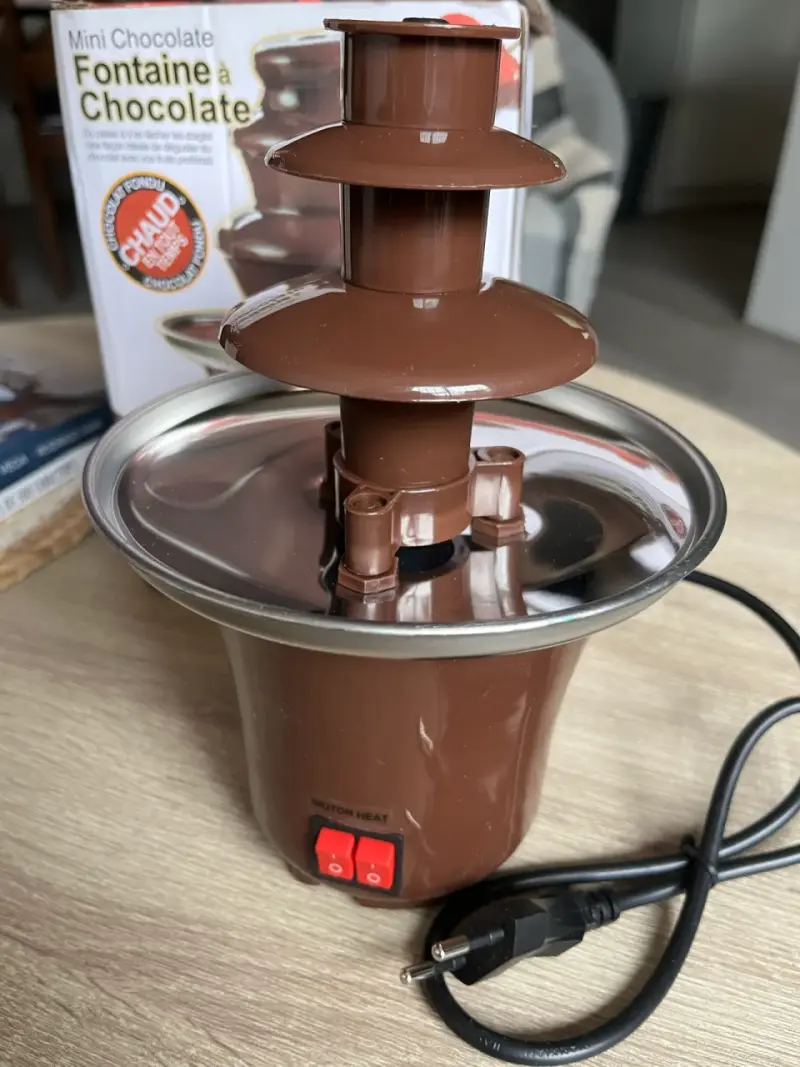 Fuente de Chocolate Mini Eléctrica - 2