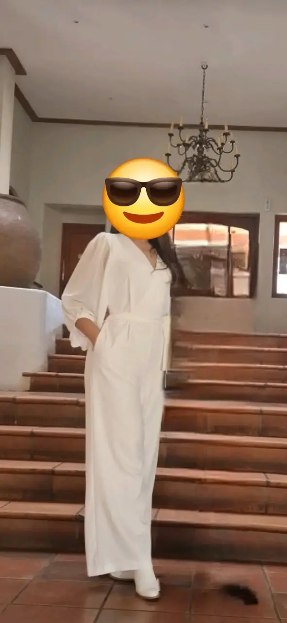 Enterito blanco elegante para mujer