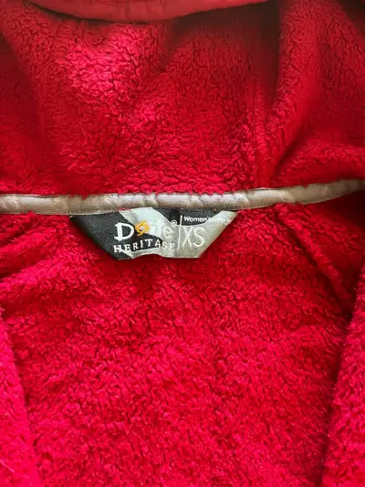 Chaqueta de polar roja con capucha Doite - miniatura 3