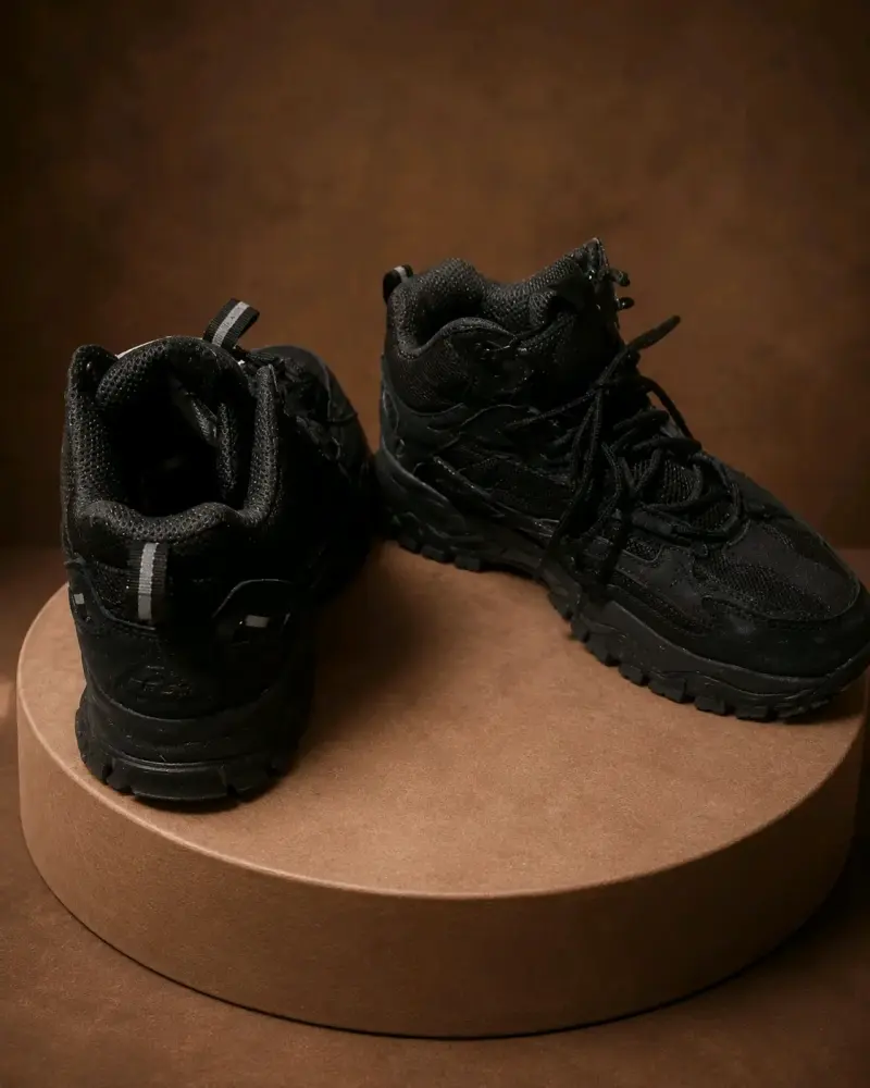 Zapatillas deportivas Nike y Fila - 4