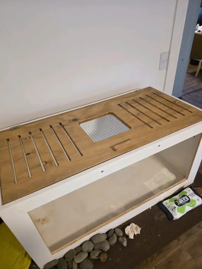 Jaula de madera para hámster con accesorios - 2