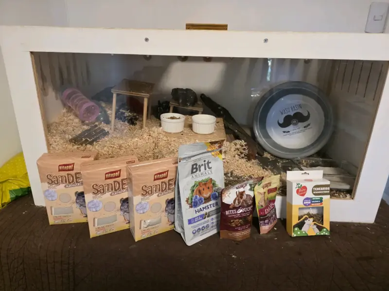 Jaula de madera para hámster con accesorios - 5