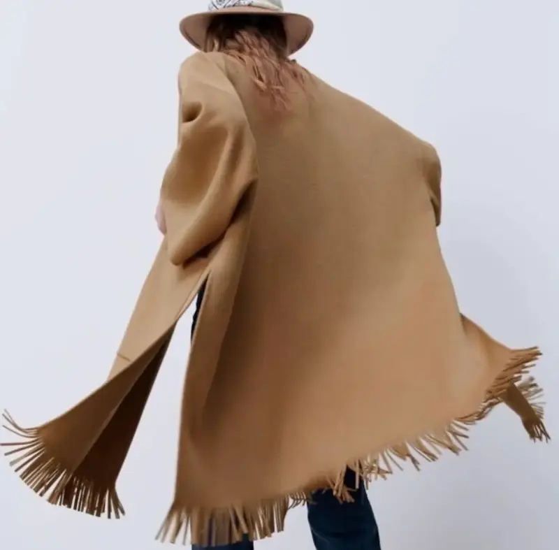 Abrigo Zara. Talla M. - 6