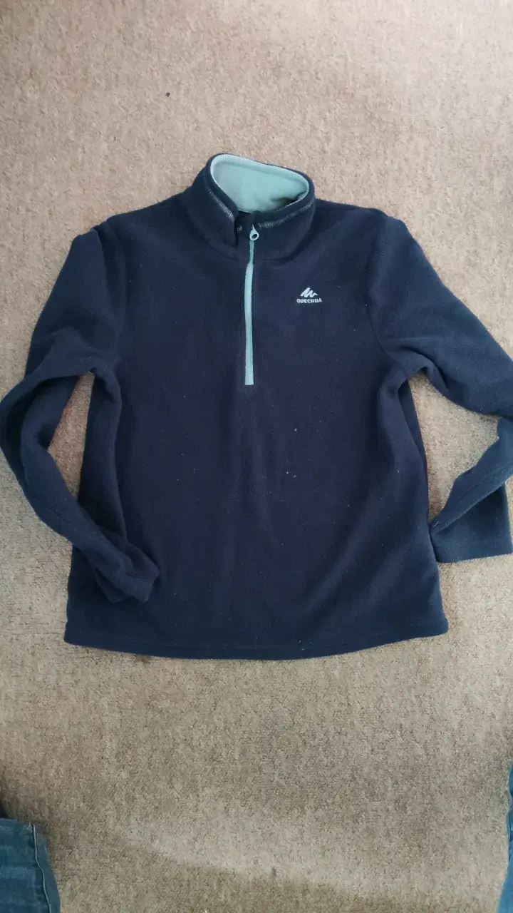 Polar azul marino quechua