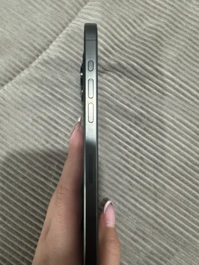 iPhone 15 Pro Max 256GB negro titanio - miniatura 3
