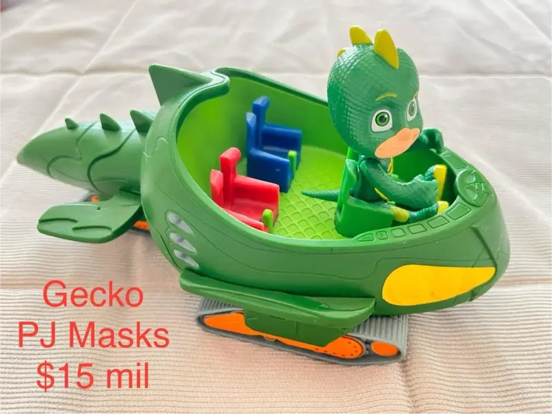 Vehículo de Juguete PJ Masks con Figura Catboy - 3