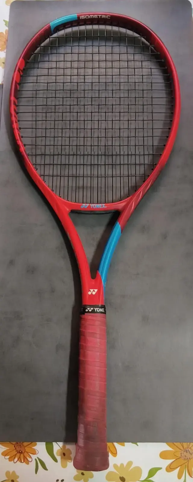 Raqueta de tenis Yonex isométrica roja - 4
