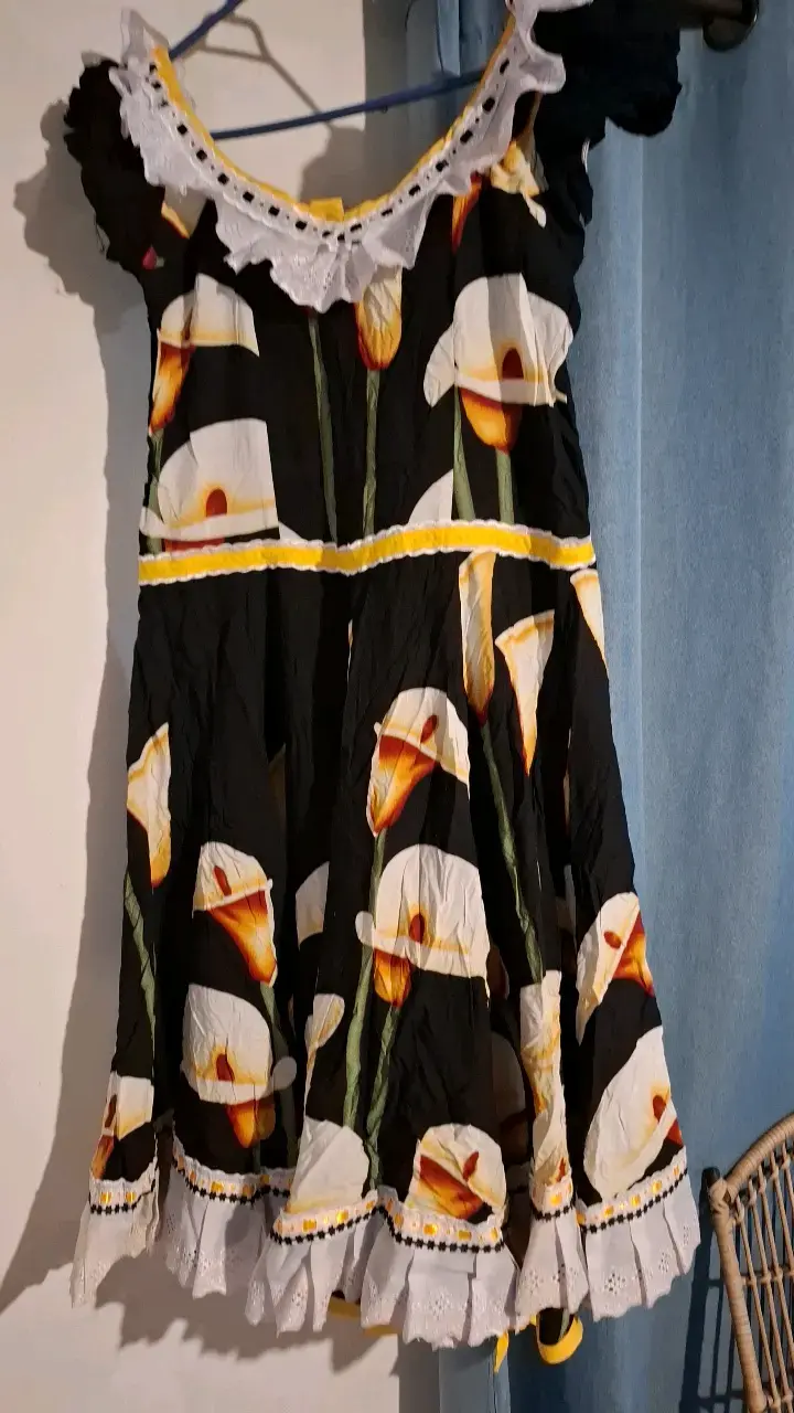 Vestido de china negro con detalles blancos - 1
