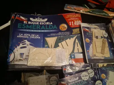 Maqueta Buque Escuela Esmeralda 1:110 Salvat - miniatura 4