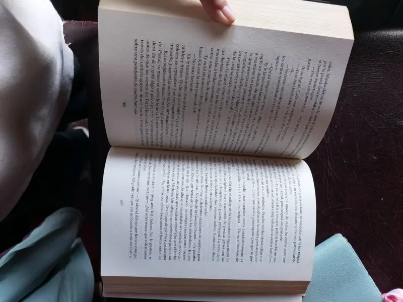 Libro El Señor de las Sombras 2do saga Renacimient - 5