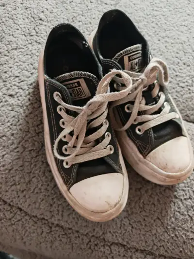 Zapatillas Converse All Star negras usadas - miniatura 1