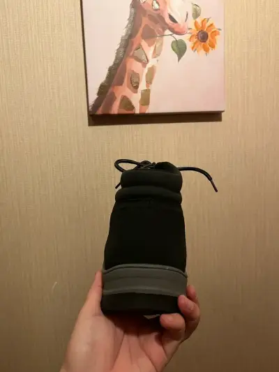 Zapatos impermeables. - miniatura 3