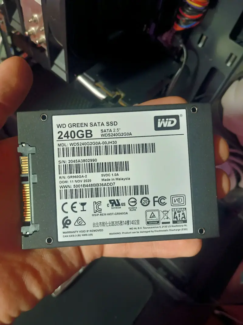 Disco SSD WD Green 240GB SATA. Con Sata de regalo! - 2
