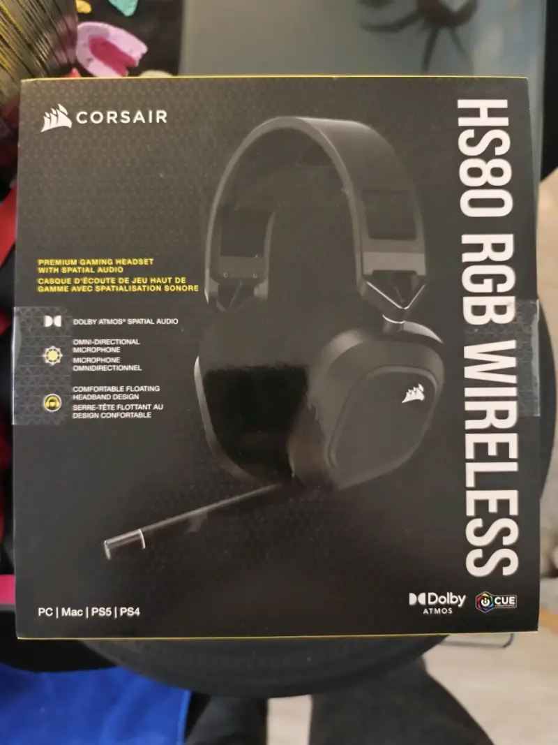 Auriculares Corsair HS80 RGB Wireless