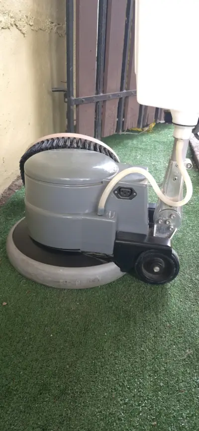 Máquina pulidora de pisos industrial con cepillo - miniatura 6