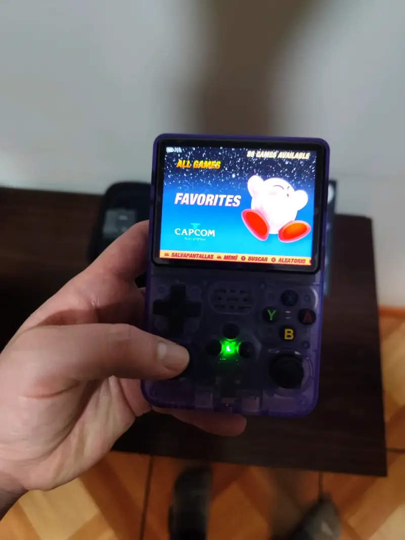 Consola portátil R365 con estuche y accesorios - 4