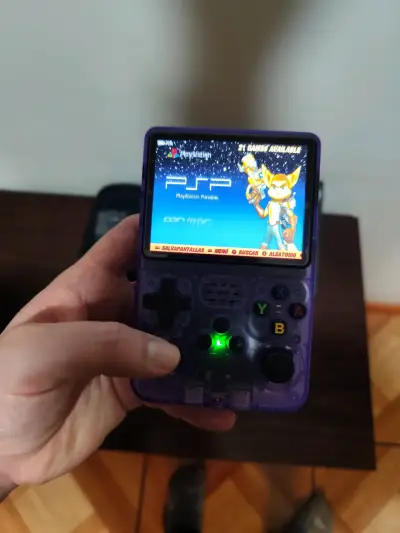 Consola portátil R365 con estuche y accesorios - miniatura 5