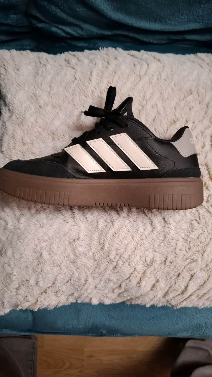 Zapatillas urbanas Adidas Courtblock para mujer - 4