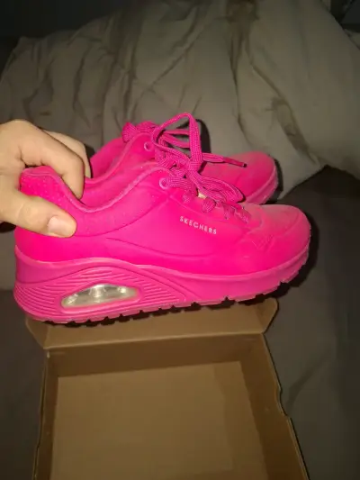 Zapatillas deportivas fucsias Skechers con amortiguación - miniatura 3