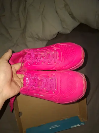 Zapatillas deportivas fucsias Skechers con amortiguación - miniatura 4