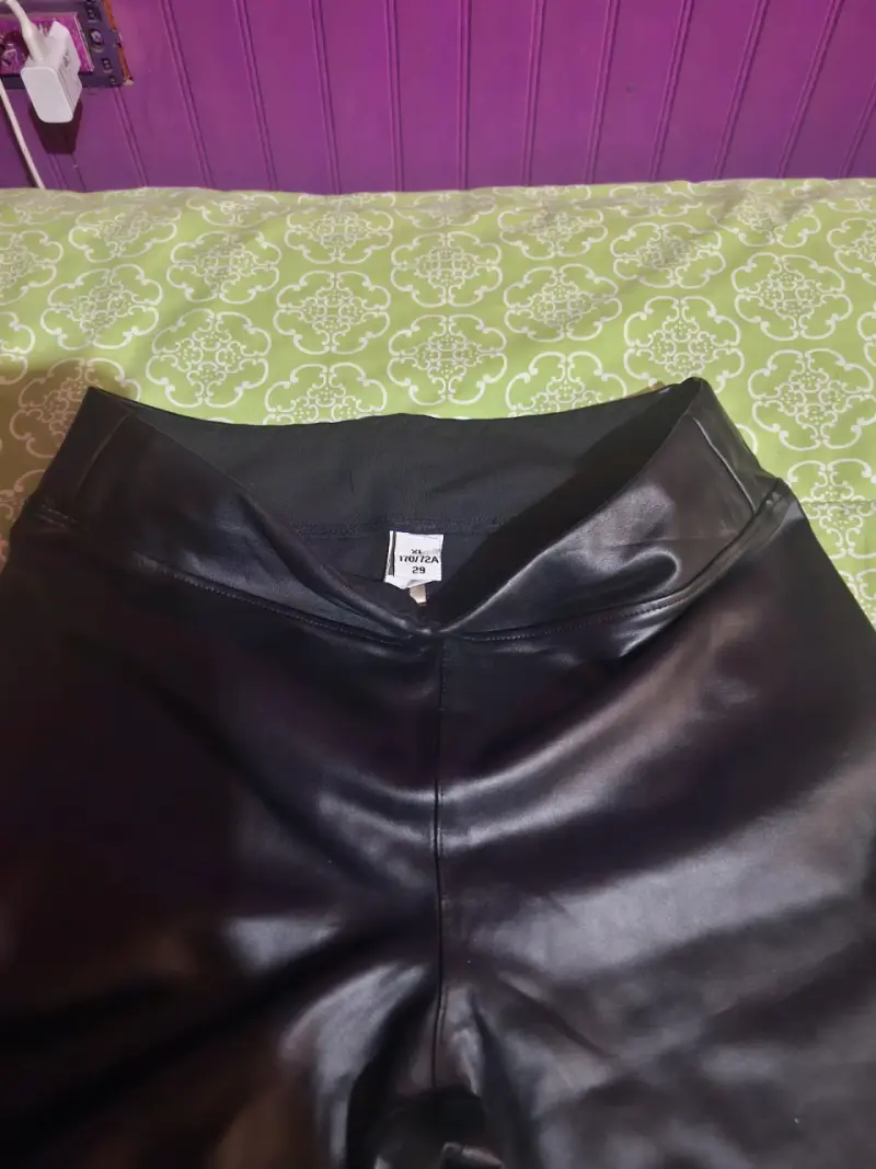 Leggings de cuero sintético negro talla XL - 1