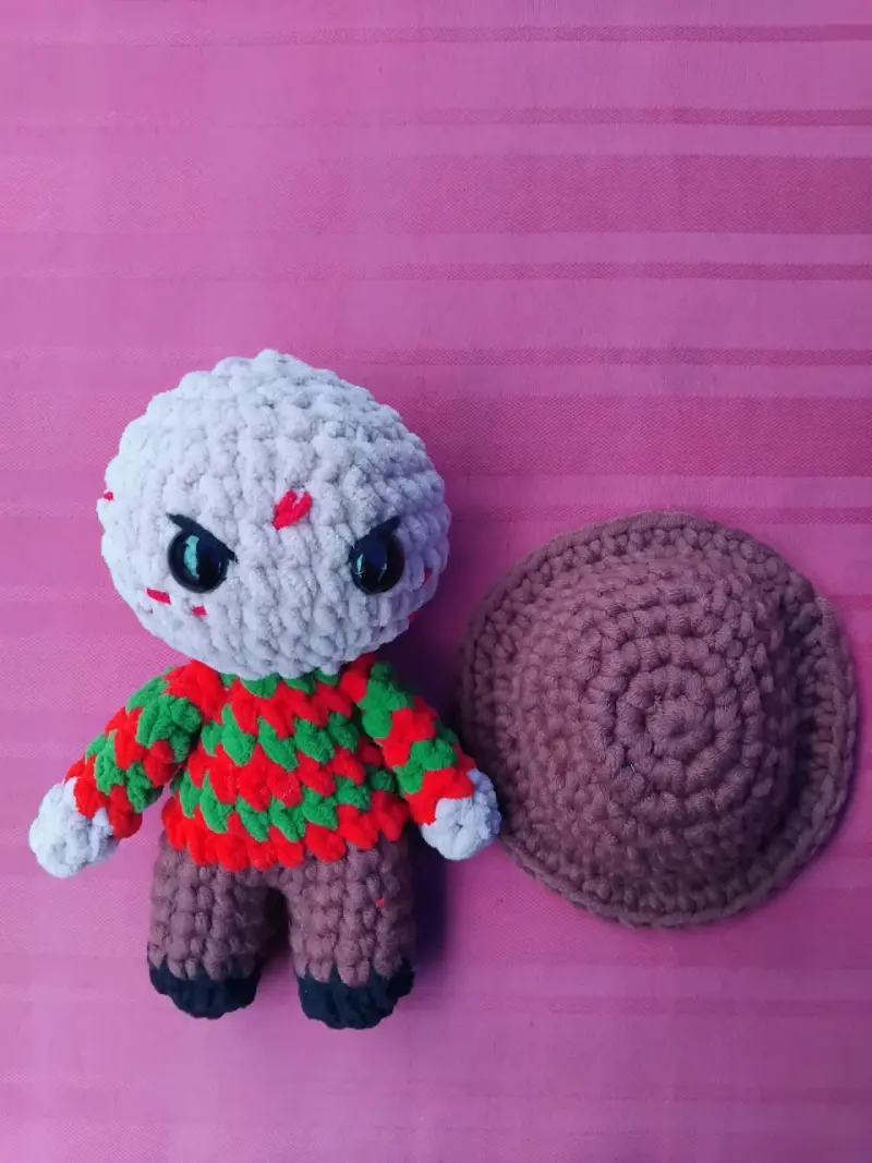 Amigurumi Freddy Krueger - 3