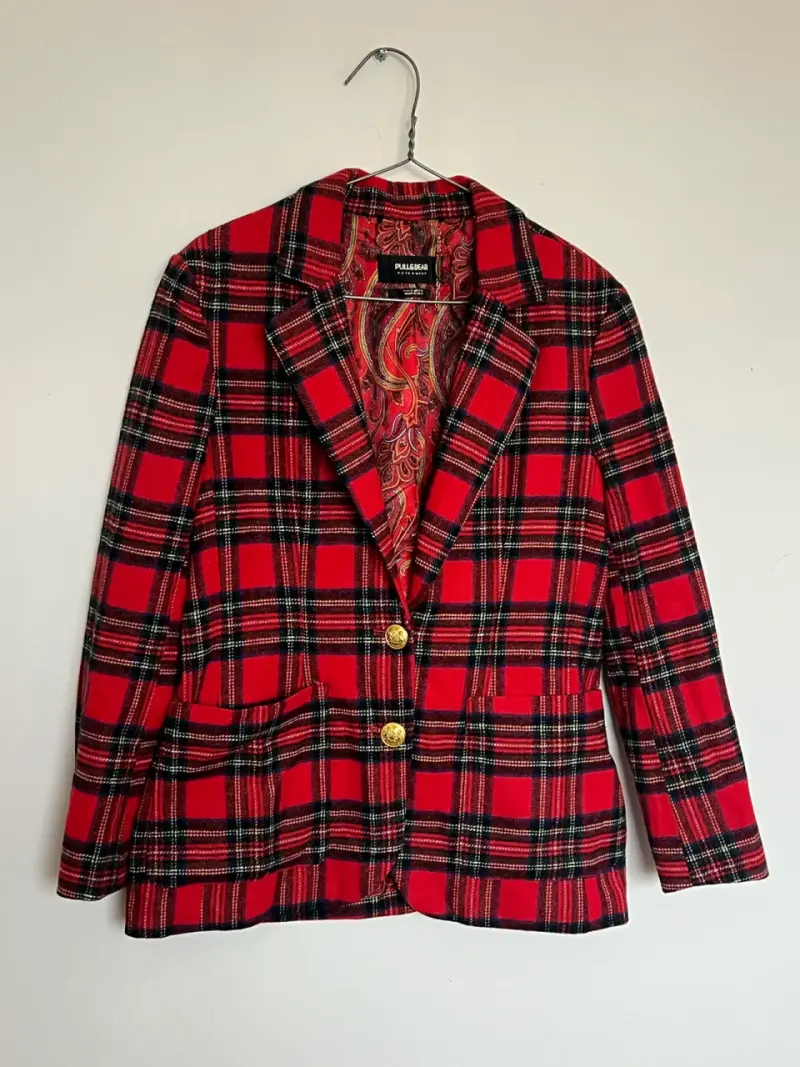 Blazer a cuadros rojo Pull&Bear para mujer