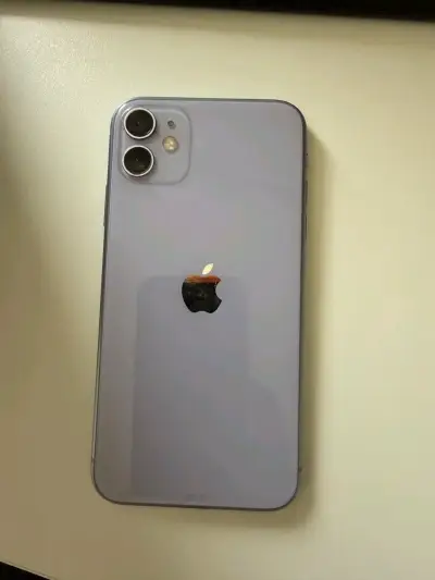 iPhone 11, morado. - miniatura 1