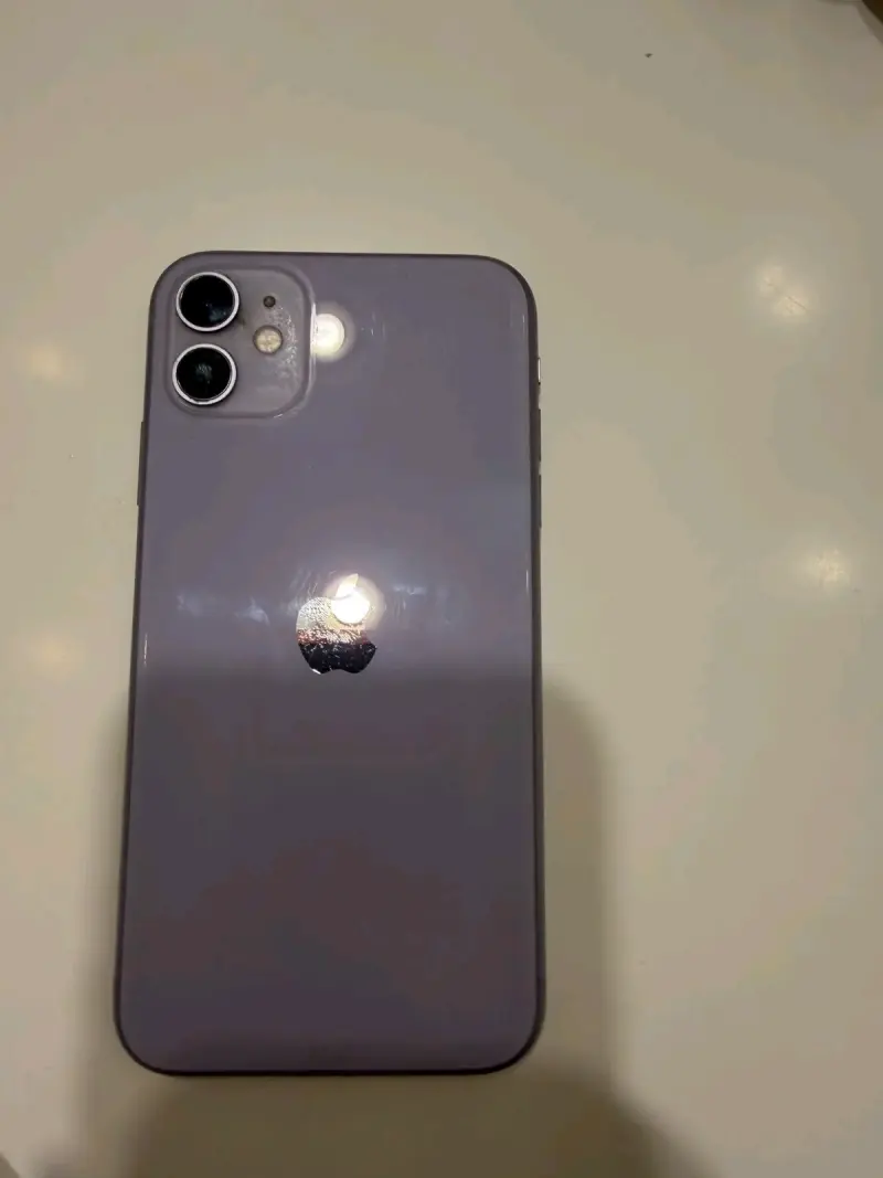 iPhone 11, morado. - 5