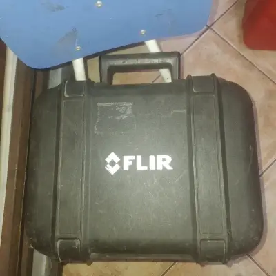Cámara térmica FLIR E4 con estuche - miniatura 2