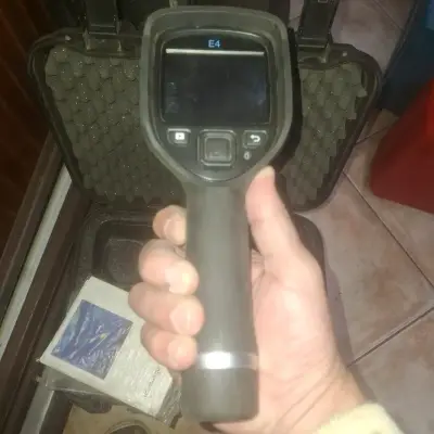 Cámara térmica FLIR E4 con estuche - miniatura 3