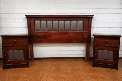 Juego de dormitorio de madera con respaldo y velad - miniatura 1